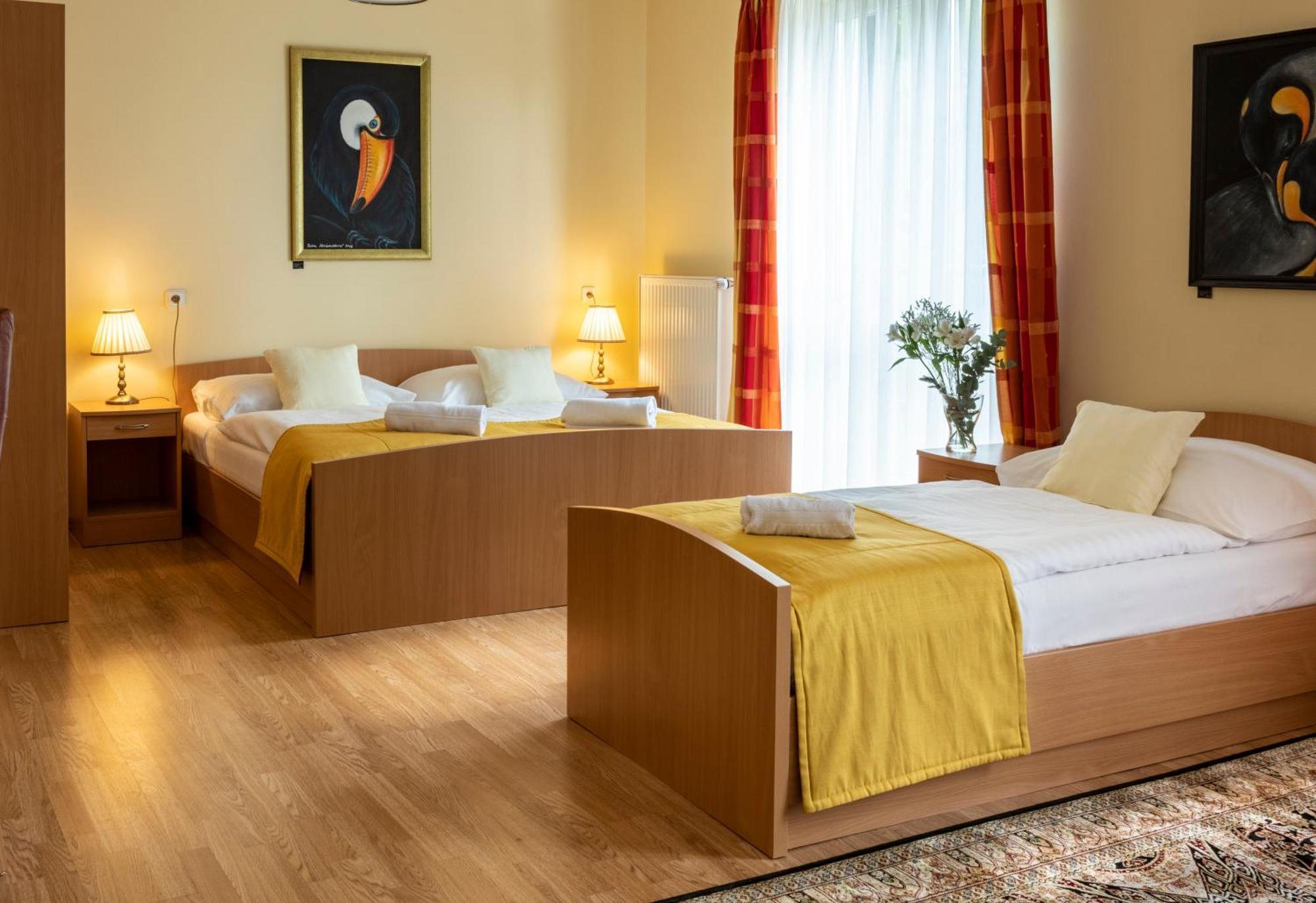 Hotel Pavilon à Říčany Chambre photo