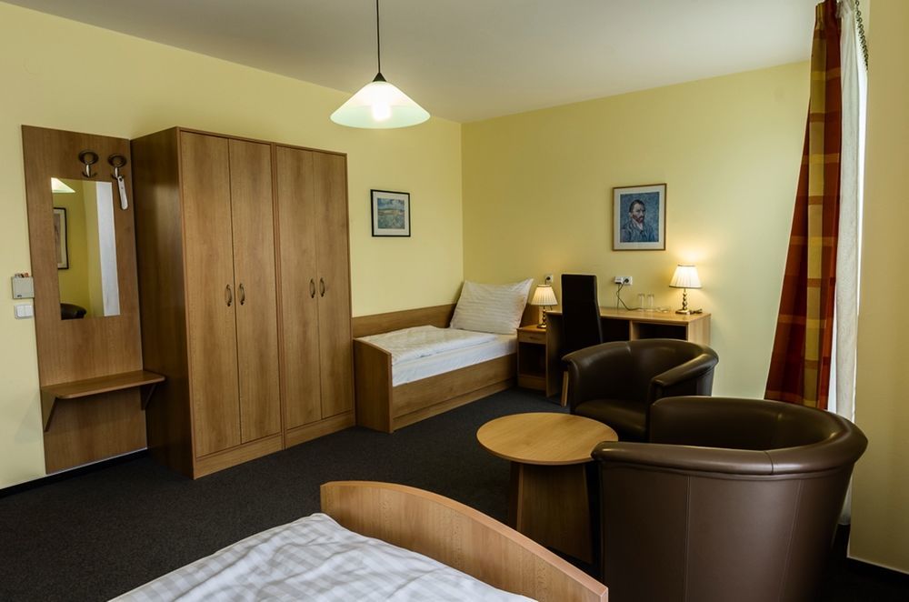 Hotel Pavilon à Říčany Extérieur photo