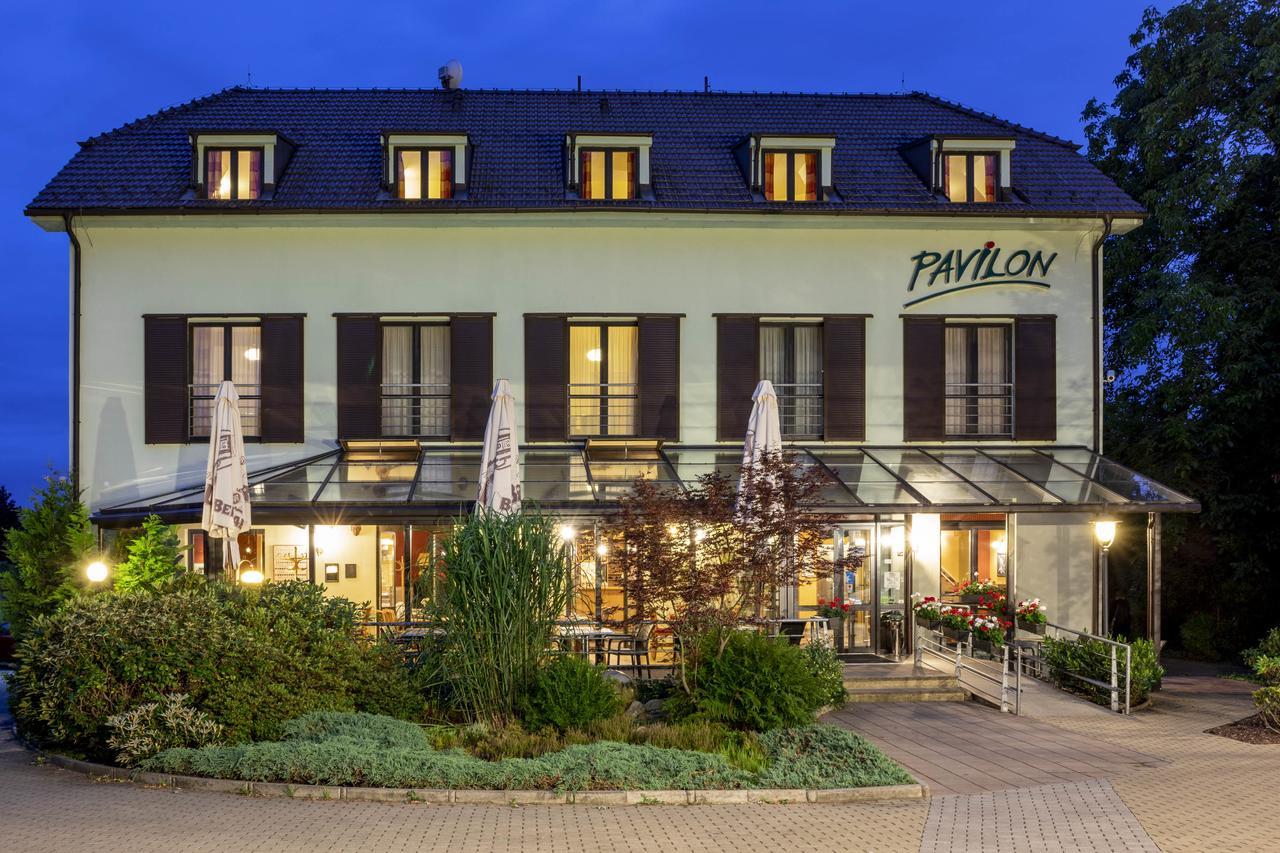 Hotel Pavilon à Říčany Extérieur photo