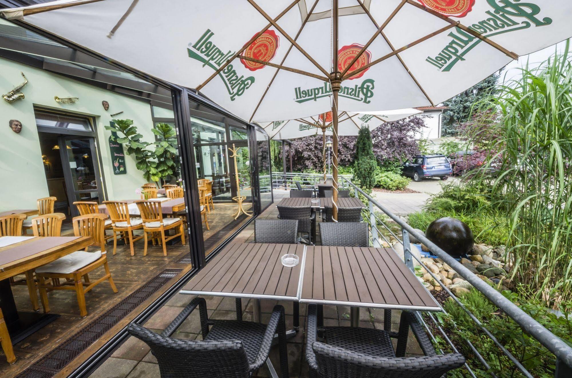 Hotel Pavilon à Říčany Extérieur photo